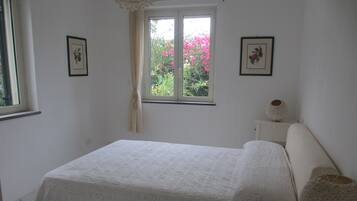 2 Schlafzimmer, Bügeleisen/Bügelbrett, Reisekinderbett, kostenloses WLAN