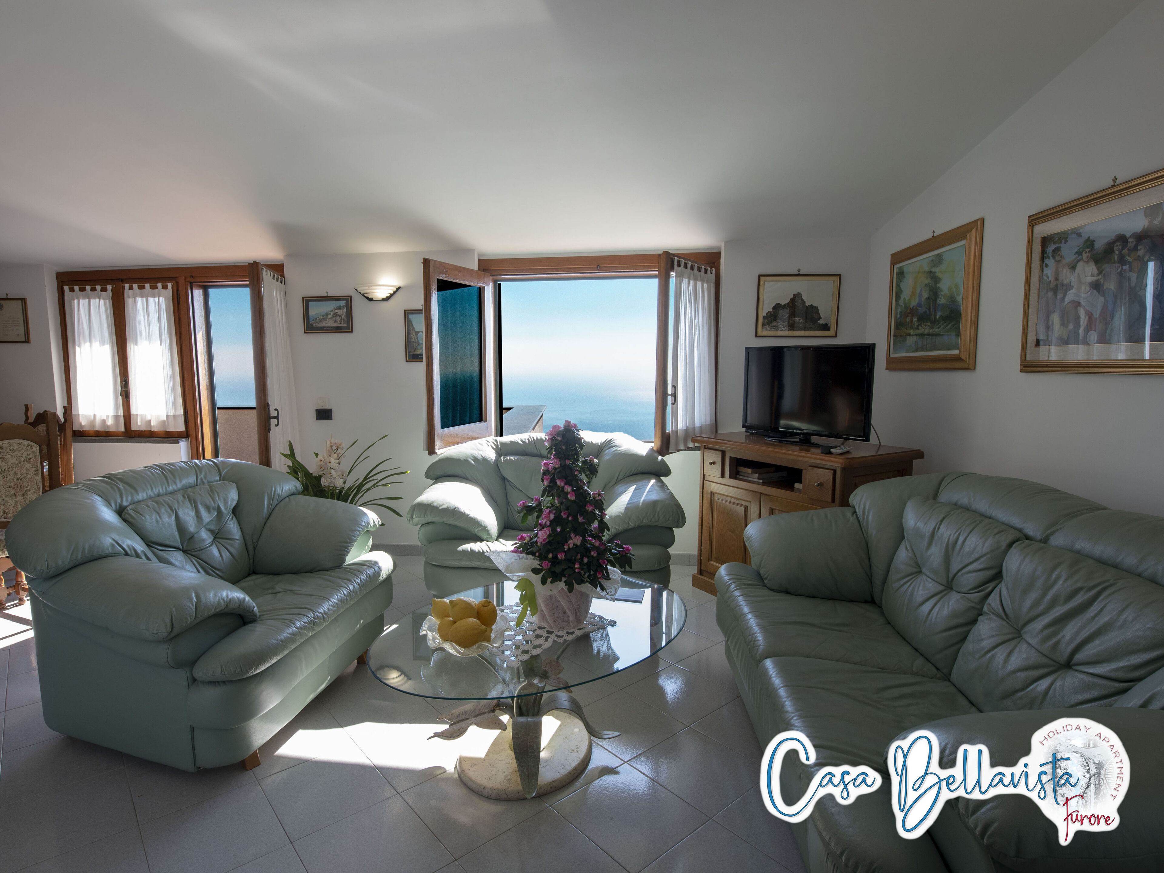 TV connectée, lecteur de DVD, chaîne hi-fi, écrans d'ordinateur