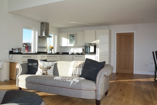 تلفزيون، مشغل دي في دي، كُتُب