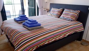 3 bedrooms, in-room safe, iron/ironing board, travel crib - Altea - family apartment !! Close to the sea. (Altea)