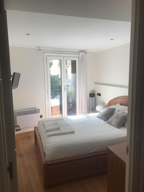 1 Schlafzimmer, Bügeleisen/Bügelbrett, kostenloses WLAN, Bettwäsche