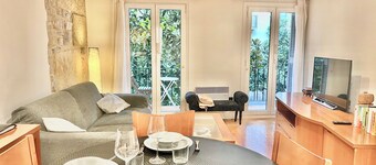 Central and beautiful sunny apartment 20m from the beach of La Concha. ESS0011