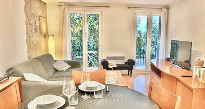 Zentrale und schöne sonnige Wohnung 20m vom Strand von La Concha entfernt. ESS0011