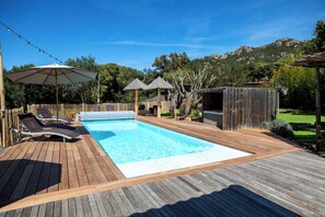 Outdoor pool, a heated pool