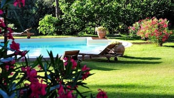 Piscina all'aperto