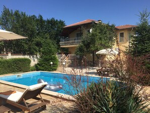 Piscine extérieure, piscine chauffée