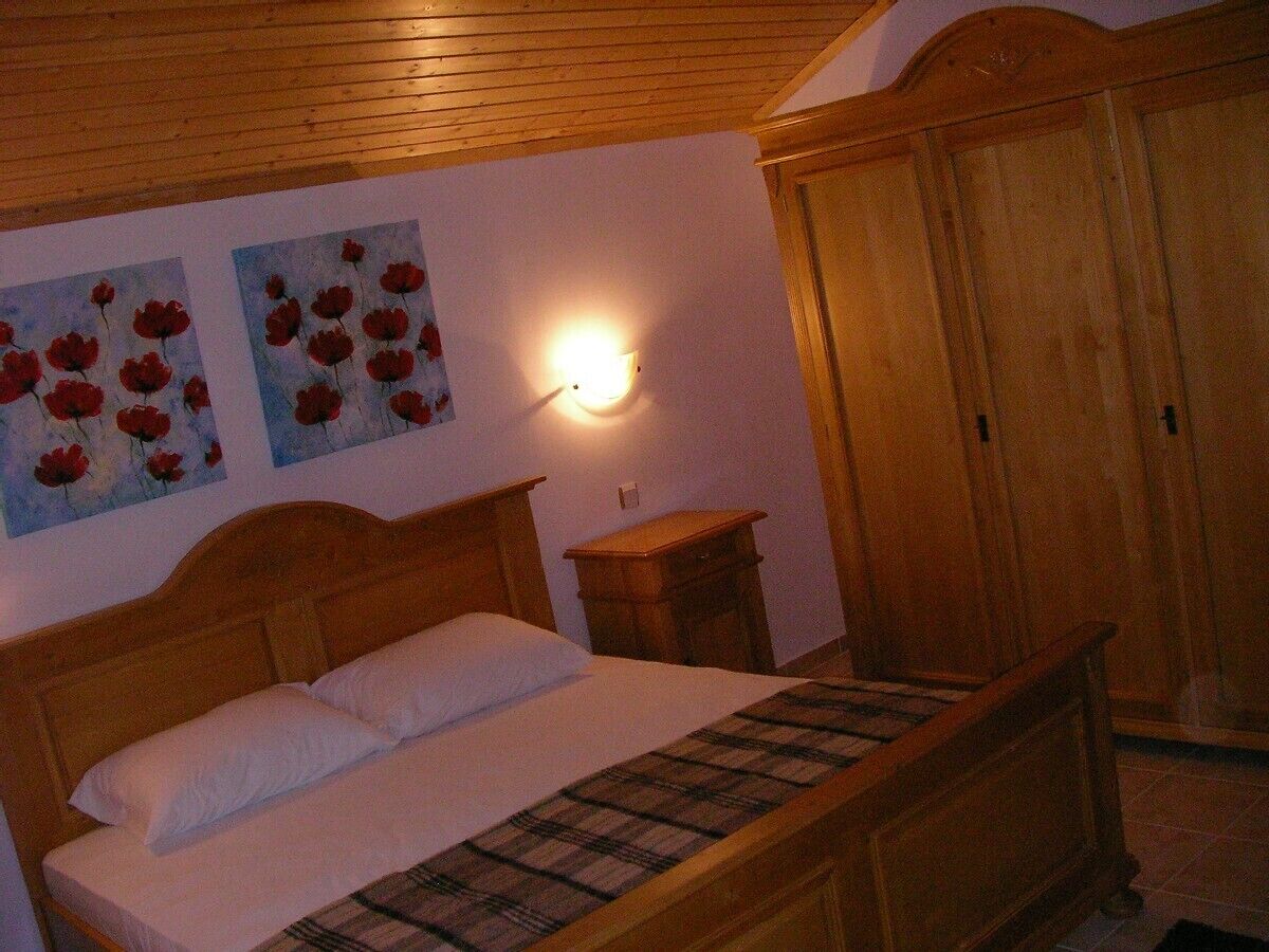 3 soverom, safe på rommet, strykejern/-brett og reiseseng for barn