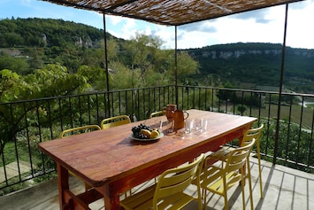 The panoramic terrace under the sun.