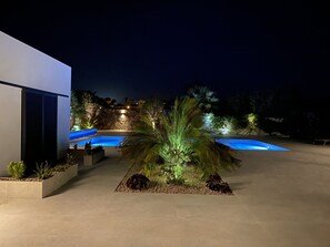 Piscine extérieure, piscine chauffée