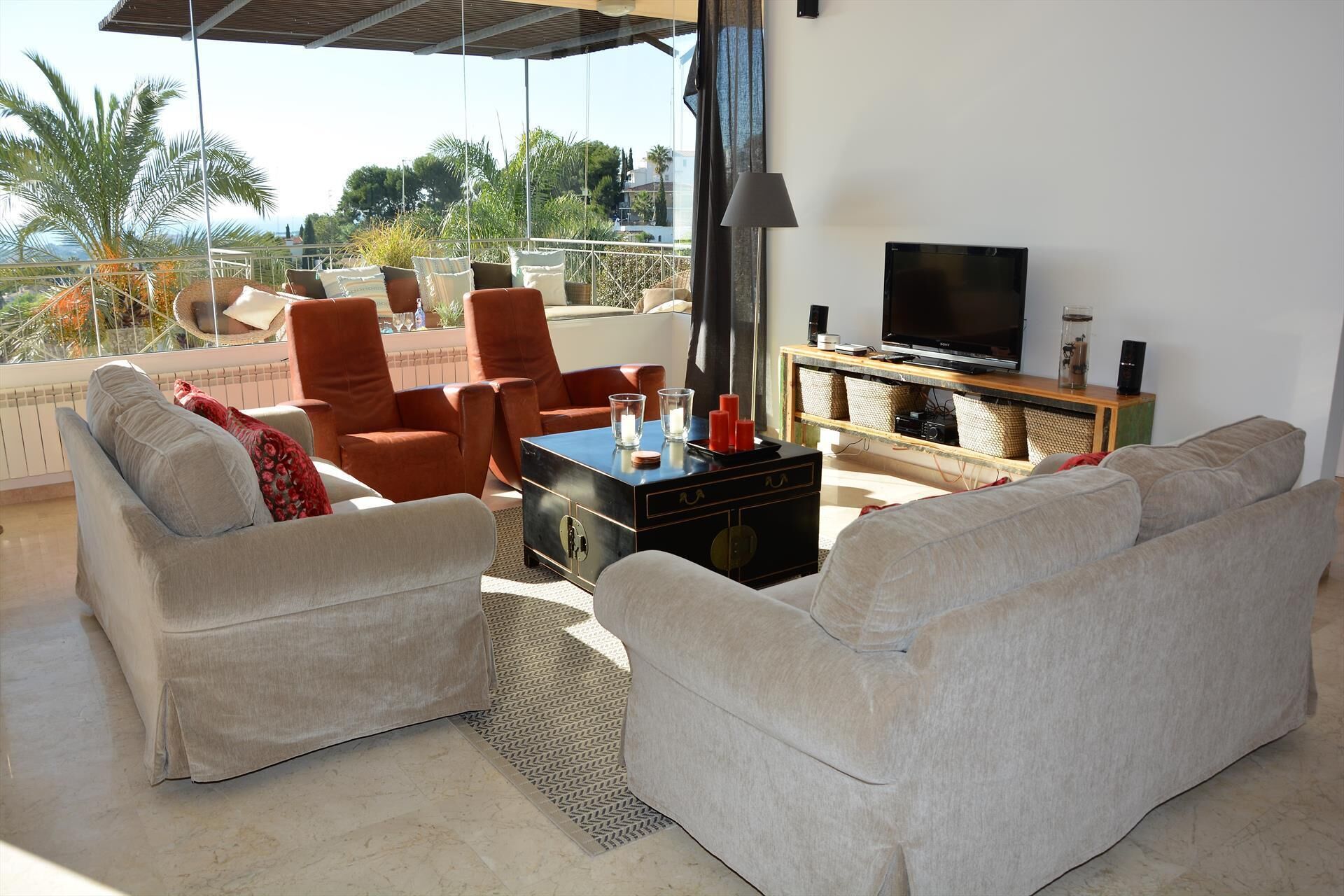 Villa Sitges Loto. 15 min from Playas walking. High standing. Very comfortable.