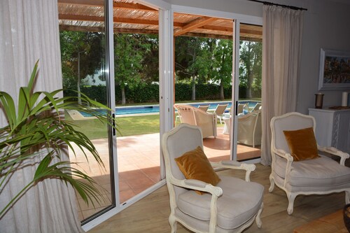 Villa Sitges Abu-Lia 3 min. walk from the beaches. Amaizing Outdoor Area. Luxury