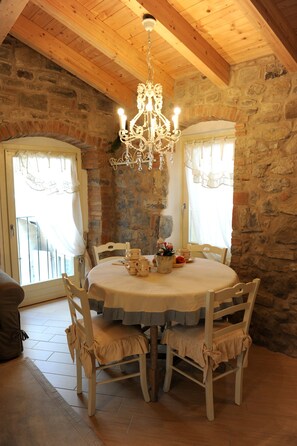 Dining - Romantic apartment (Sarnico)