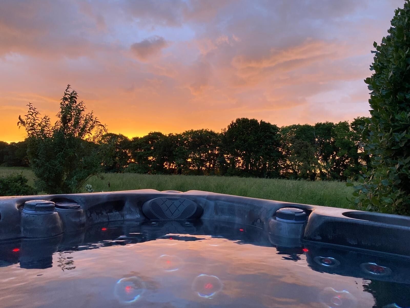 Bain à remous extérieur