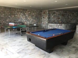 Game room