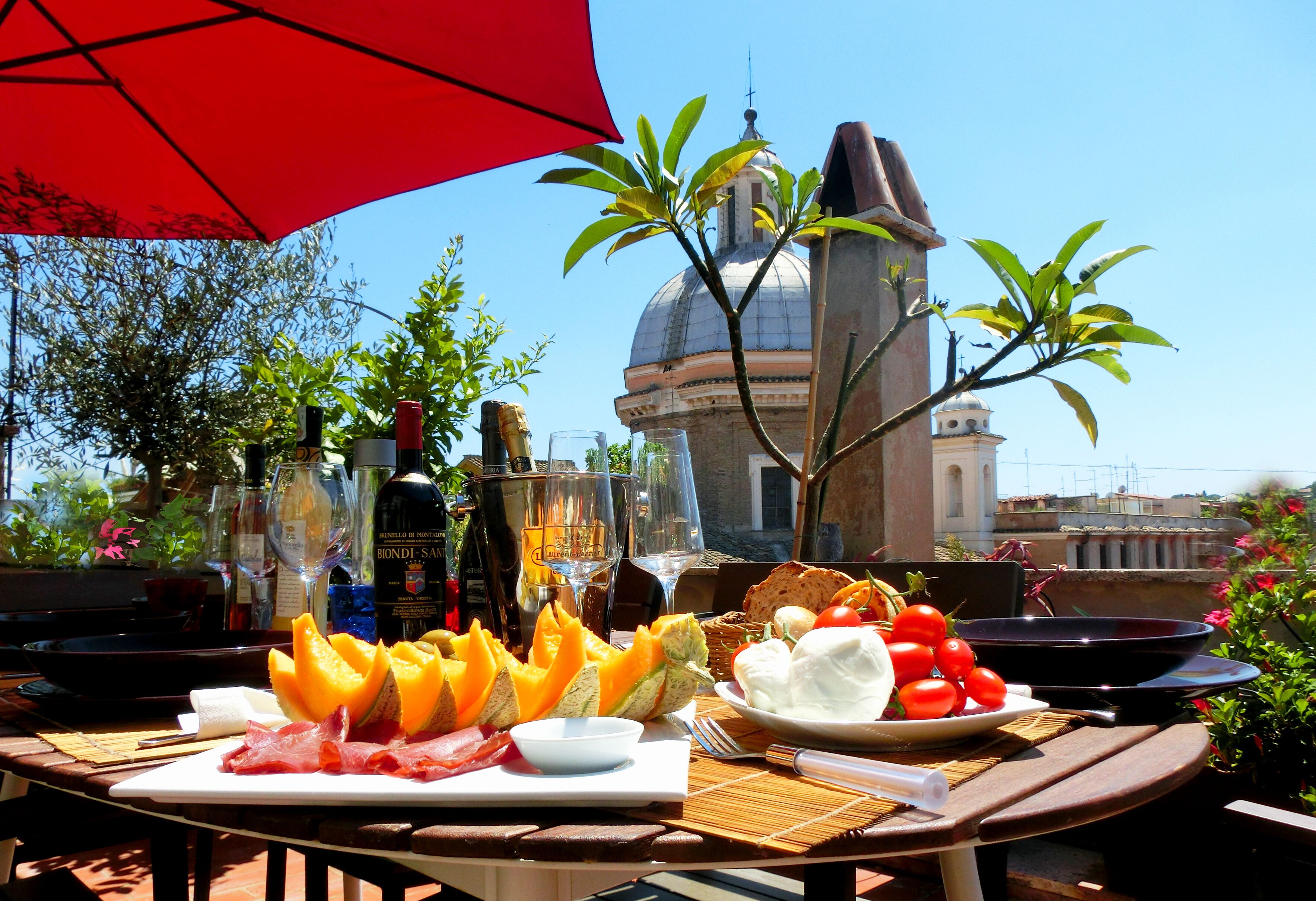 تناول الطعام بالخارج