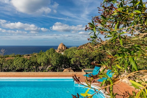 Agave: fantastischer Meerblick mit Pool