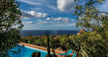 Agave: with pool and seaview