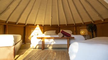Minibar, wifi gratis, ropa de cama y acceso para silla de ruedas