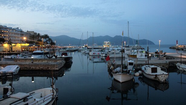 A marina with boats docked at the Cala Bona Harbour. - HOUSE IN THE AREA OF CALA BONA WITH POOL AND GARDEN (CALA BONA)