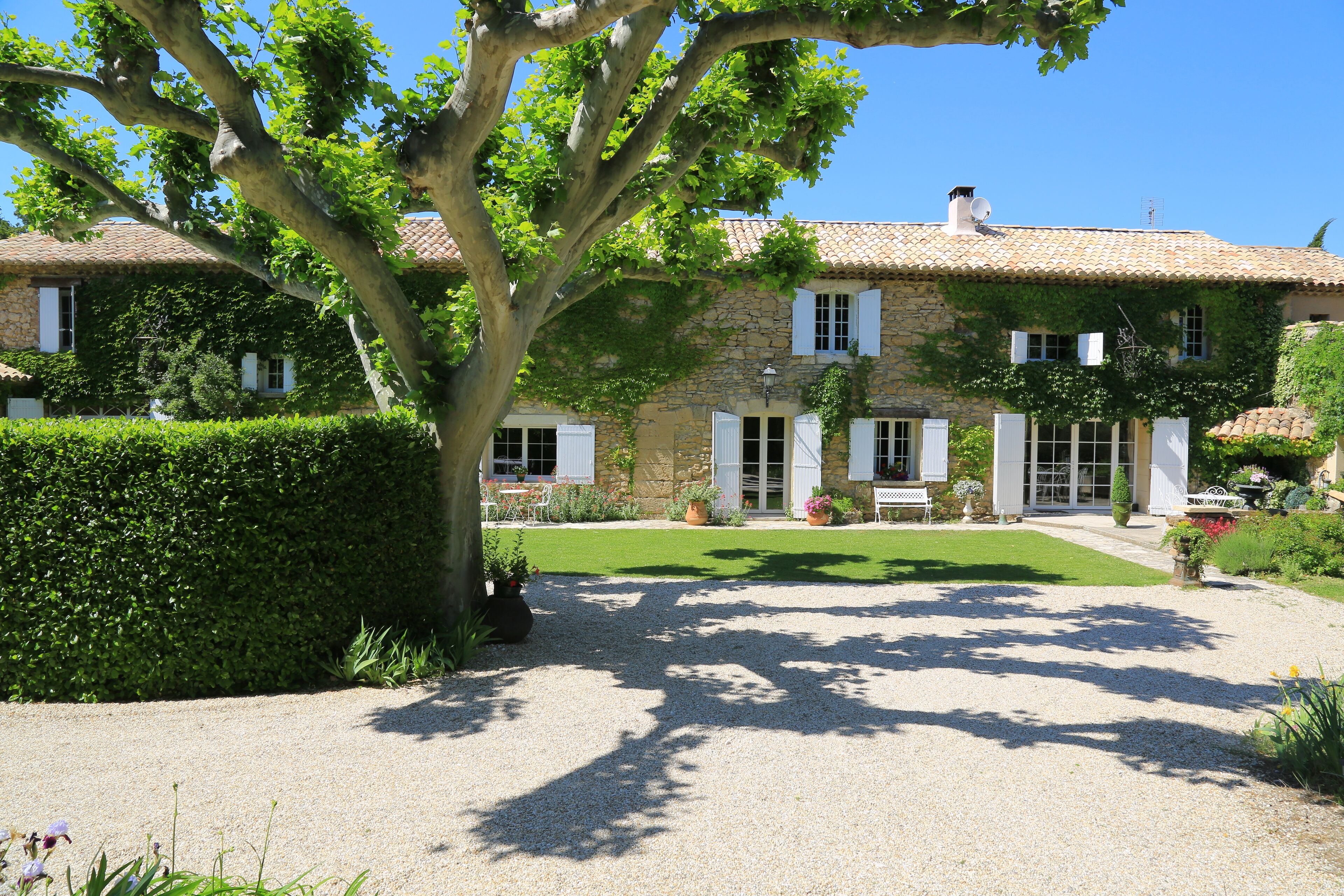 Large charming air-conditioned 4 **** residence, fenced heated swimming pool - 8 bedrooms / 6 bathrooms