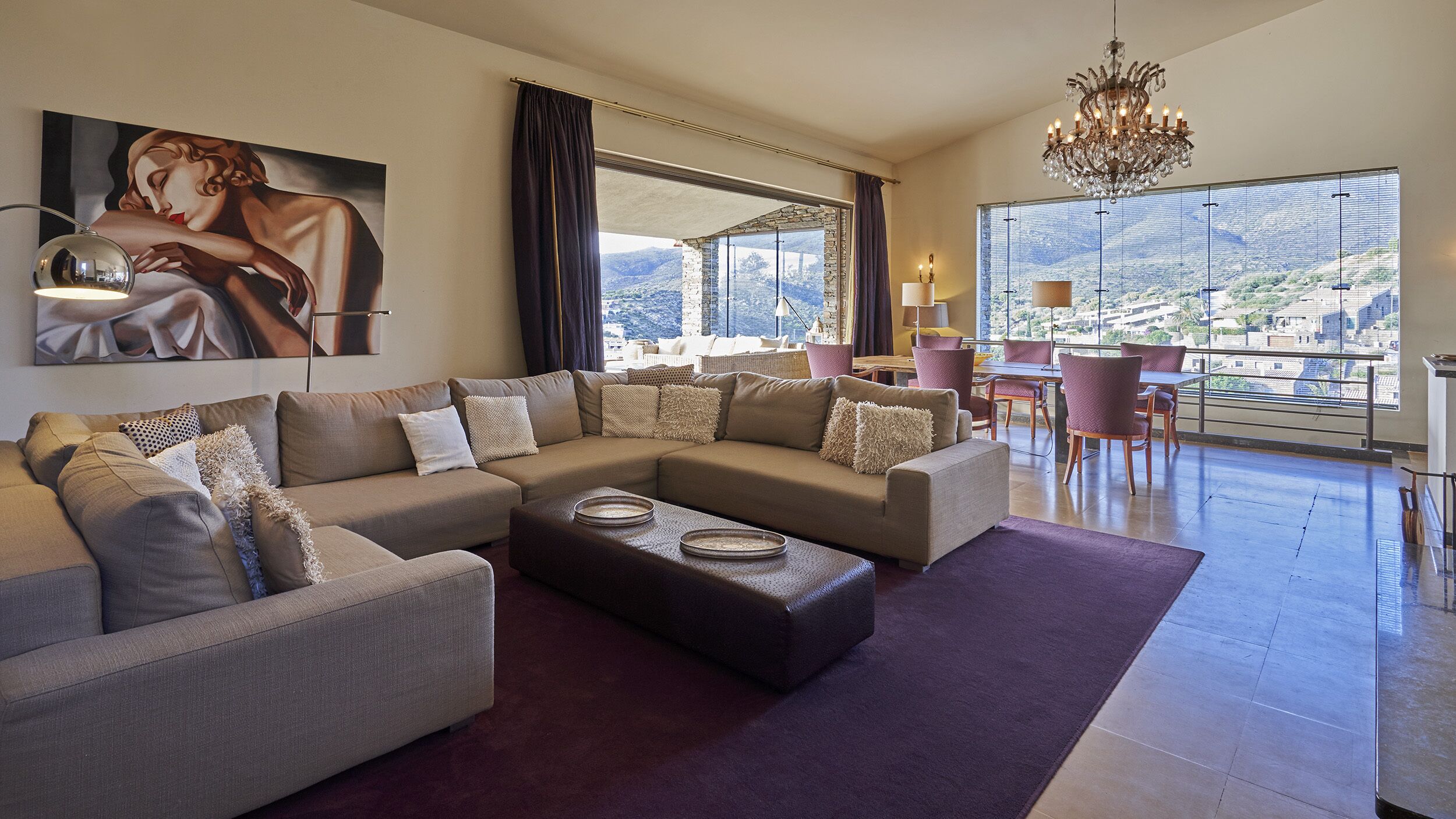 Spacious, luxury villa with sea view and private pool, within walking distance of the village