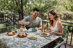 Outdoor dining - Rural house Nº13 Molino Jaraiz for 8 people (Yeste)