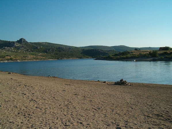 Beach - Rustic and cozy house in the village of Sabugueiro - Serra da Estrela (Sabugueiro-Seia)