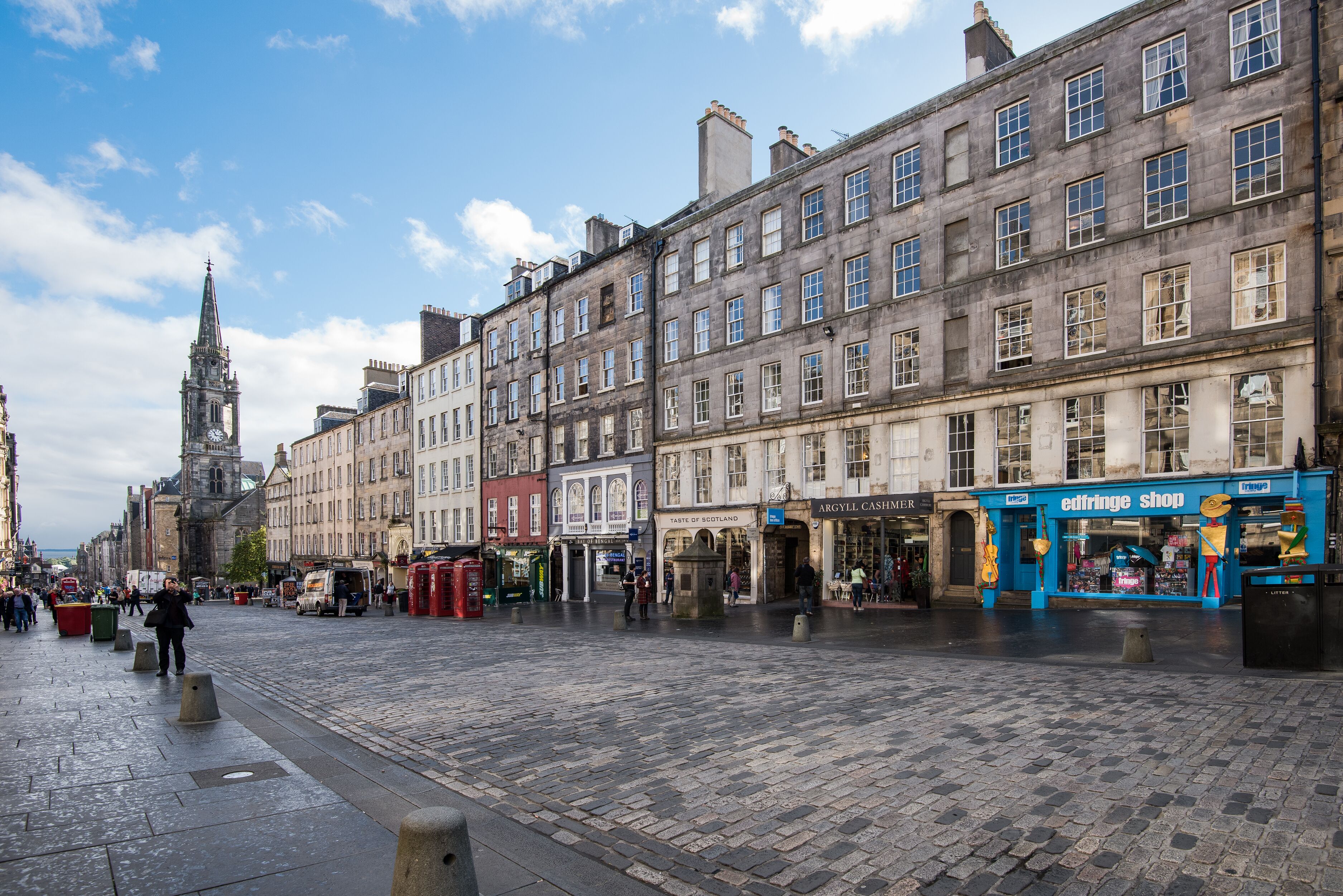 The High Street on Edinburgh's Royal Mile - and the flat