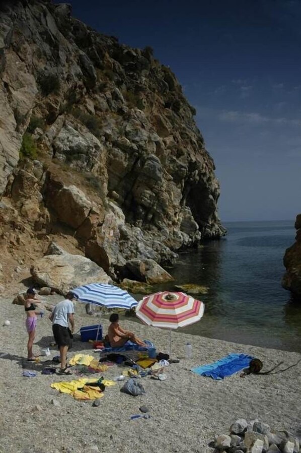 Beach nearby, beach towels