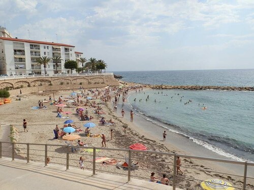 CASA CERVERA, Ideal house for your holidays near the sea, free wifi, optional air conditioning, private pool, pets allowed, dog’s beach.