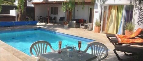 屋外プール、温水プール