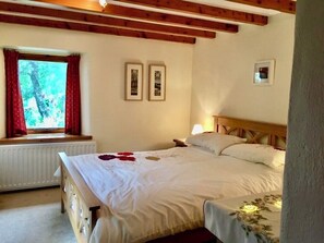 1 camera, ferro/asse da stiro, Wi-Fi gratuito, lenzuola