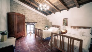 6 Schlafzimmer, Bügeleisen/Bügelbrett, WLAN, Bettwäsche