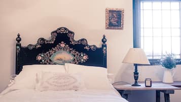 6 habitaciones, tabla de planchar con plancha, wifi y ropa de cama