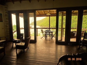 Deluxe Studio (Saint Soleil) | Living area - Chez Max, Cadras Haiti (Cap-Haitien)