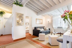 Flachbildfernseher, DVD-Player