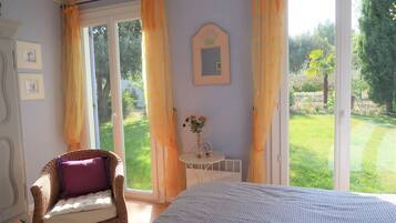 3 間睡房、熨斗/熨衫板、可攜式嬰兒床、免費 Wi-Fi