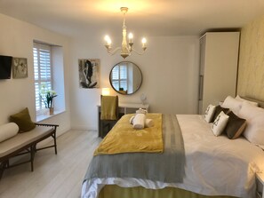 3 soverom, strykejern/-brett, reiseseng for barn og wi-fi (inkludert)