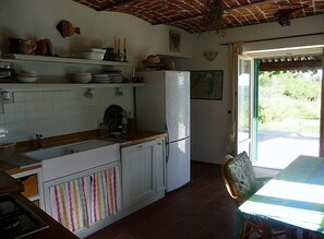 Fridge, oven, stovetop, dishwasher - Peace, Pool and Panoramas in the Monferrato, UNESCO's hidden gem in Italy (Montabone)