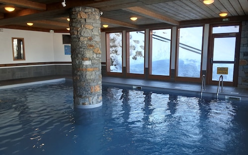 furnished tourist accommodation **** with swimming pool, sauna, hammam, alt 2050m in PLAGNE VILLAGE