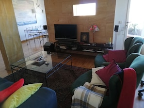 Smart TV, stereo