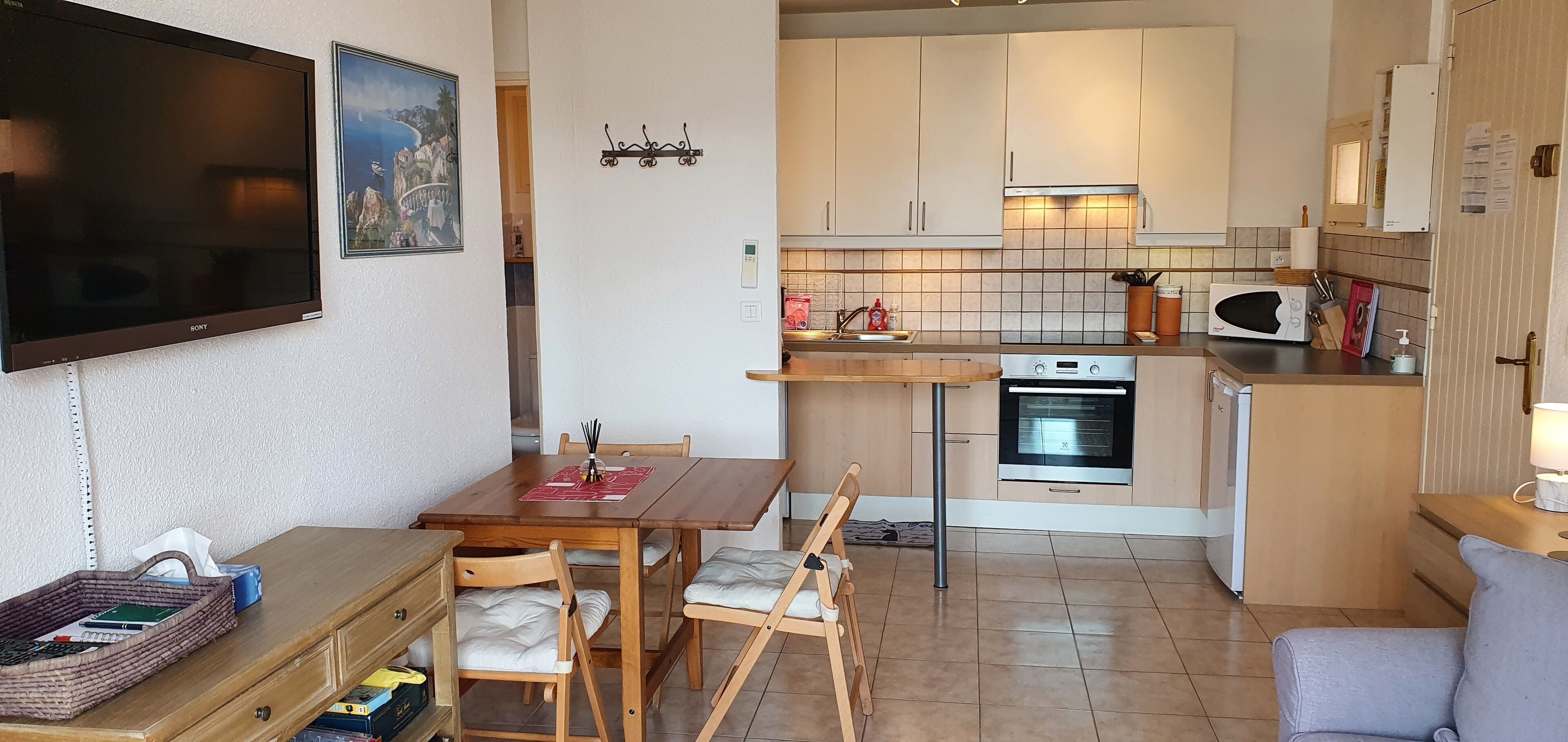 Modern And Well Equipped Apartment With Shared Pool And Beautiful Views