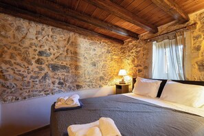 4 عدّة غرف نوم ومكواة/لوح كي وسرير سفر وواي فاي مجانًا