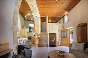 TV, fireplace, video games, DVD player