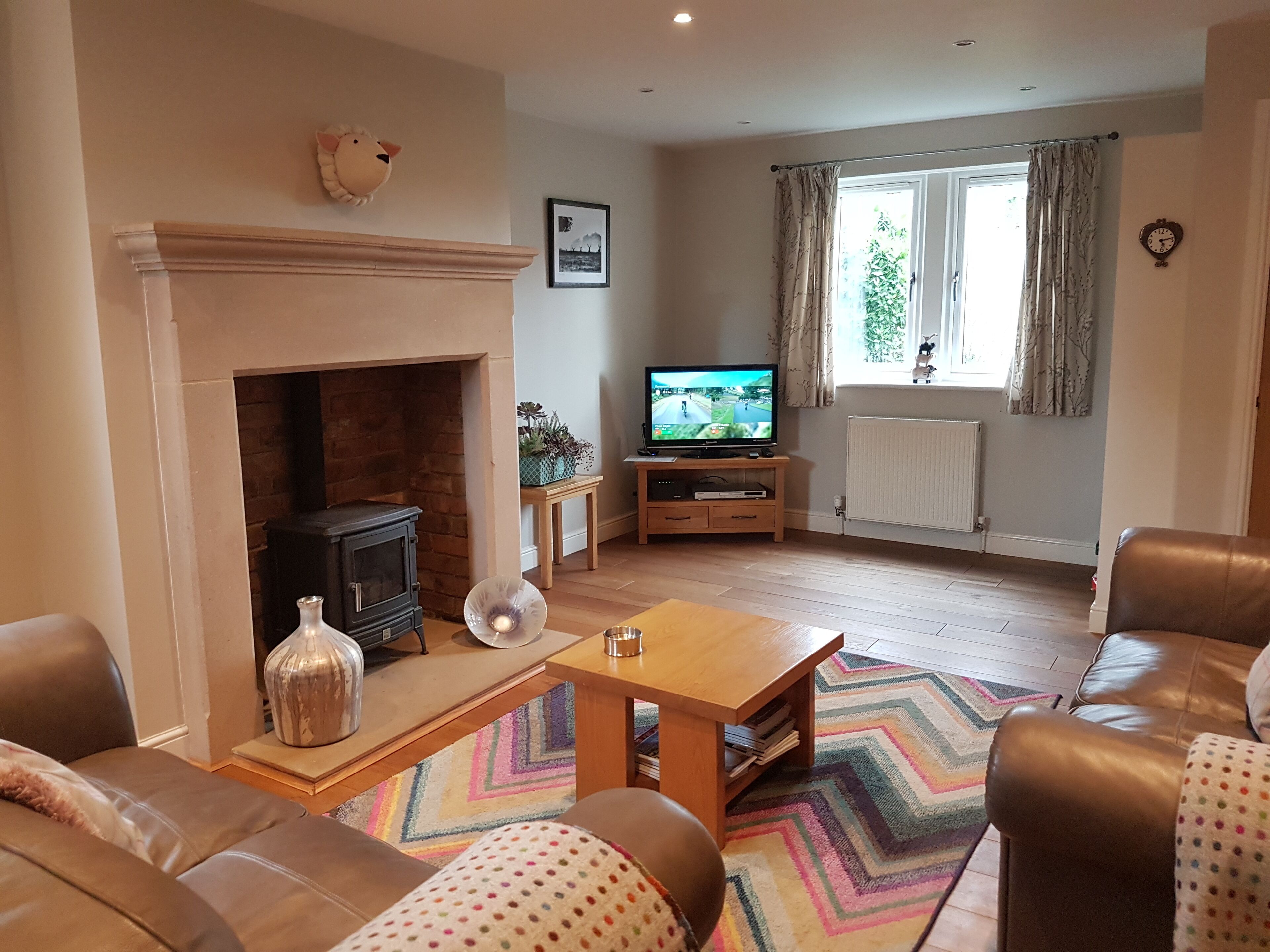 2 Bedroom Cottage In The Heart Of The Peak District, 2.5 Miles From Bakewell