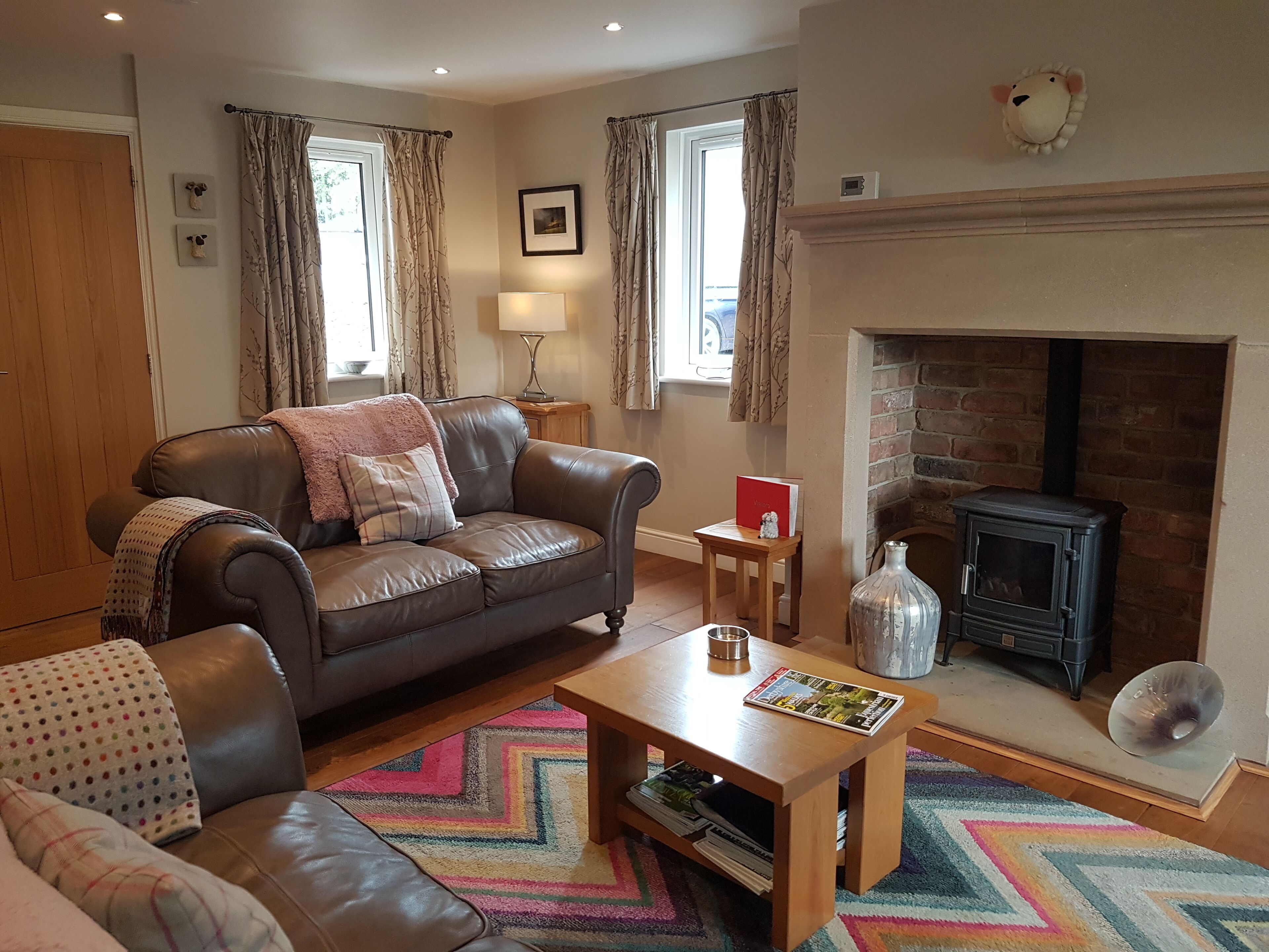 2 Bedroom Cottage In The Heart Of The Peak District, 2.5 Miles From Bakewell