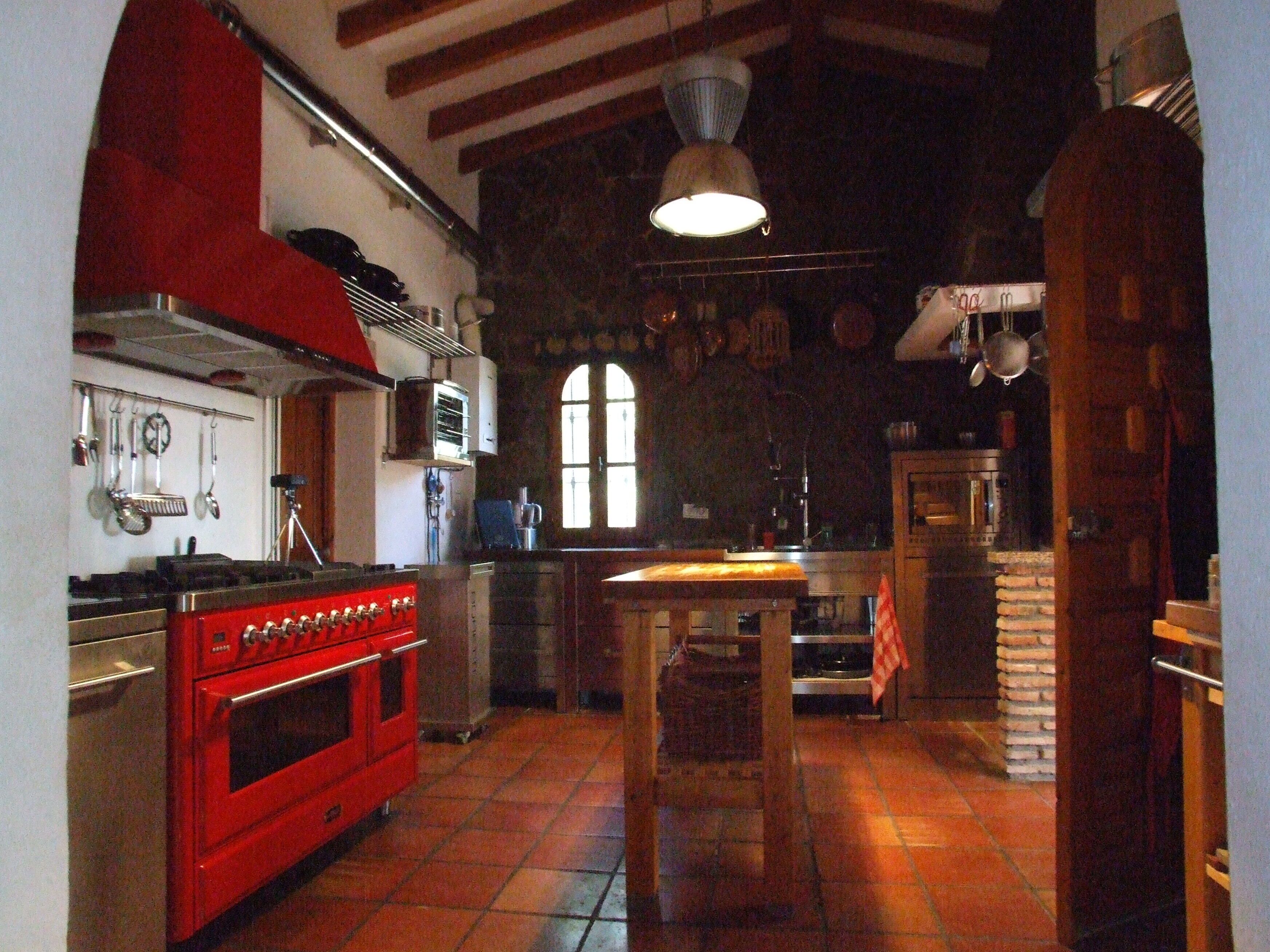 Finca La Loma with authentic Andalusian patio and lots of peace and quiet