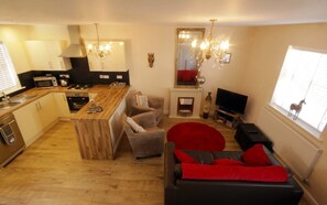 Geladeira, micro-ondas, fogão, cooktop