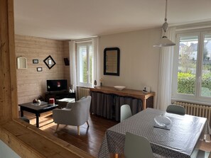 Dining - Pleasant house between sea and city (Concarneau)