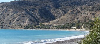 Luxury Villa With Private Pool, Landscaped Garden And Sea Views